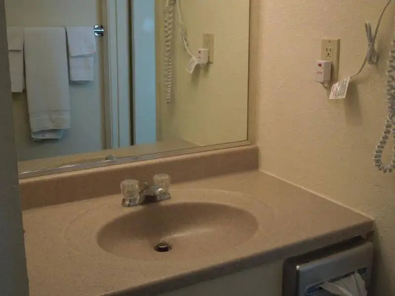 Travelodge Williamsburg Central