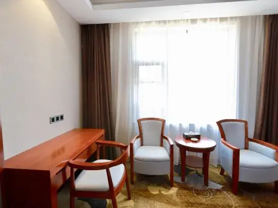 Tanghai Holiday Hotel