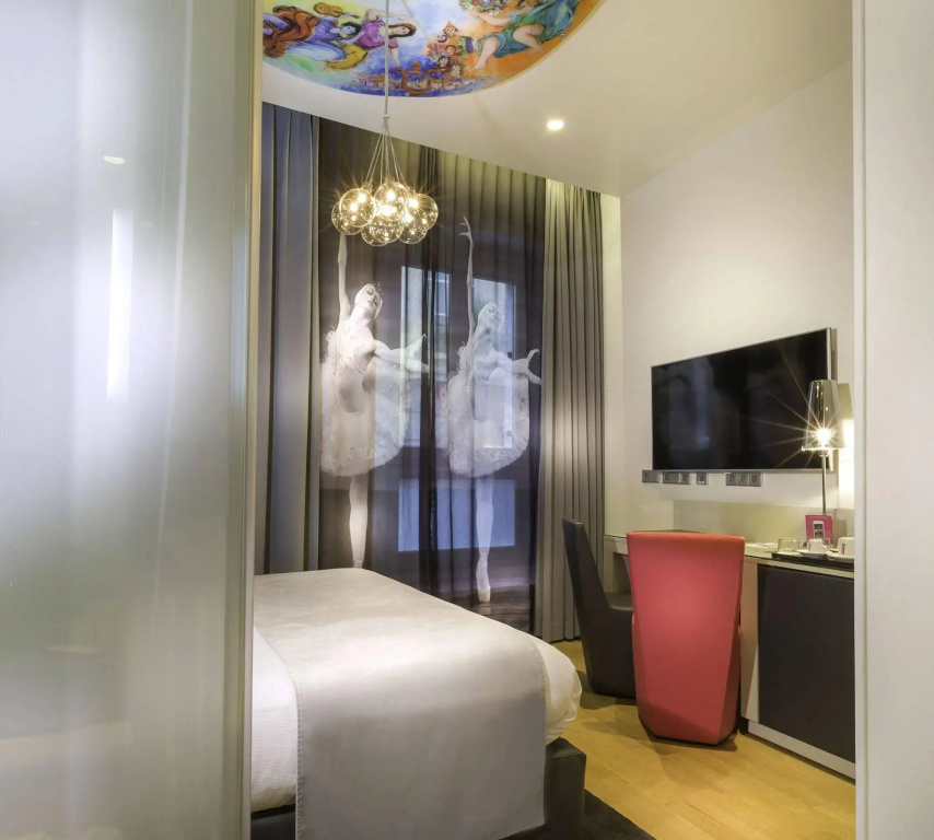 Lyric Hotel Paris Opera