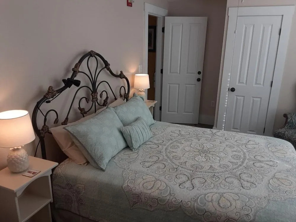 Bittersweet Bed and Breakfast