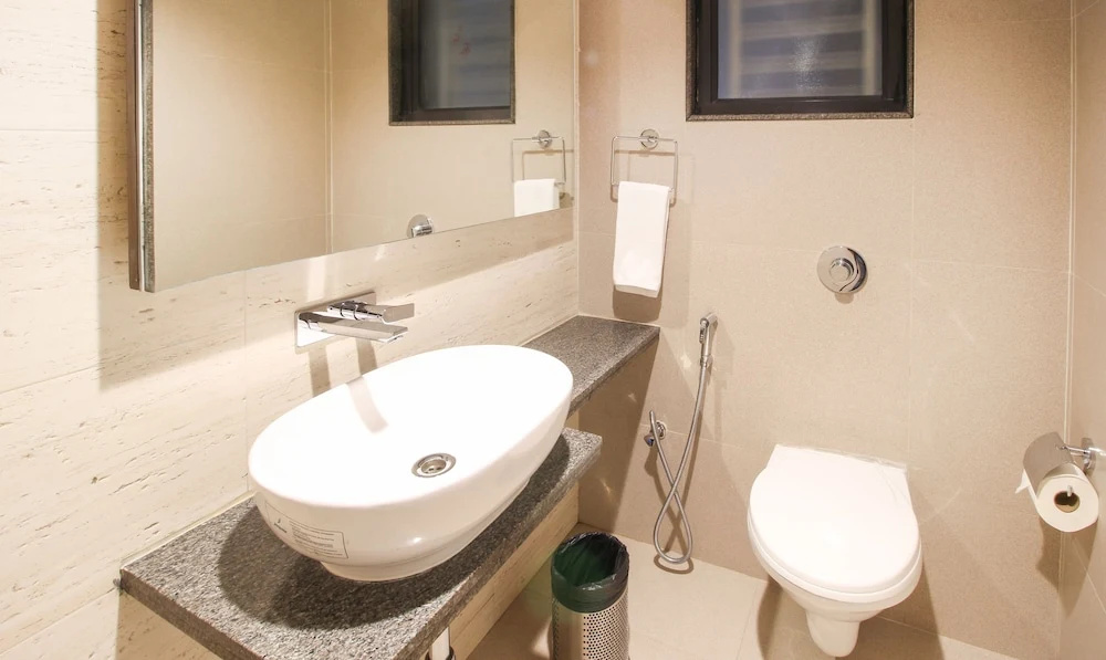 Treebo Elite Residency - 2 kms from Railway station
