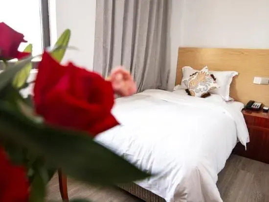 Nantong Jinduo Elegant Hotel (Nantong Dieshiqiao Home Textile City)