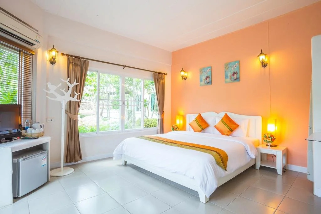 Villa Reina Resort