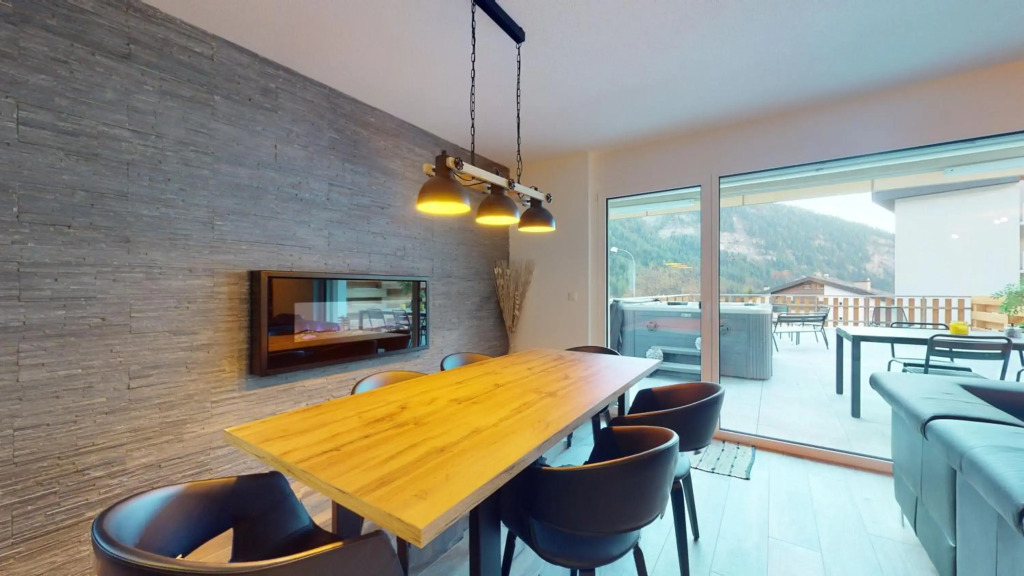 Spacious apartment - beautiful terrace with view