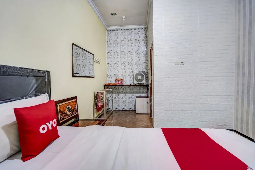 Lancar Homestay Syariah near BNS Mitra RedDoorz