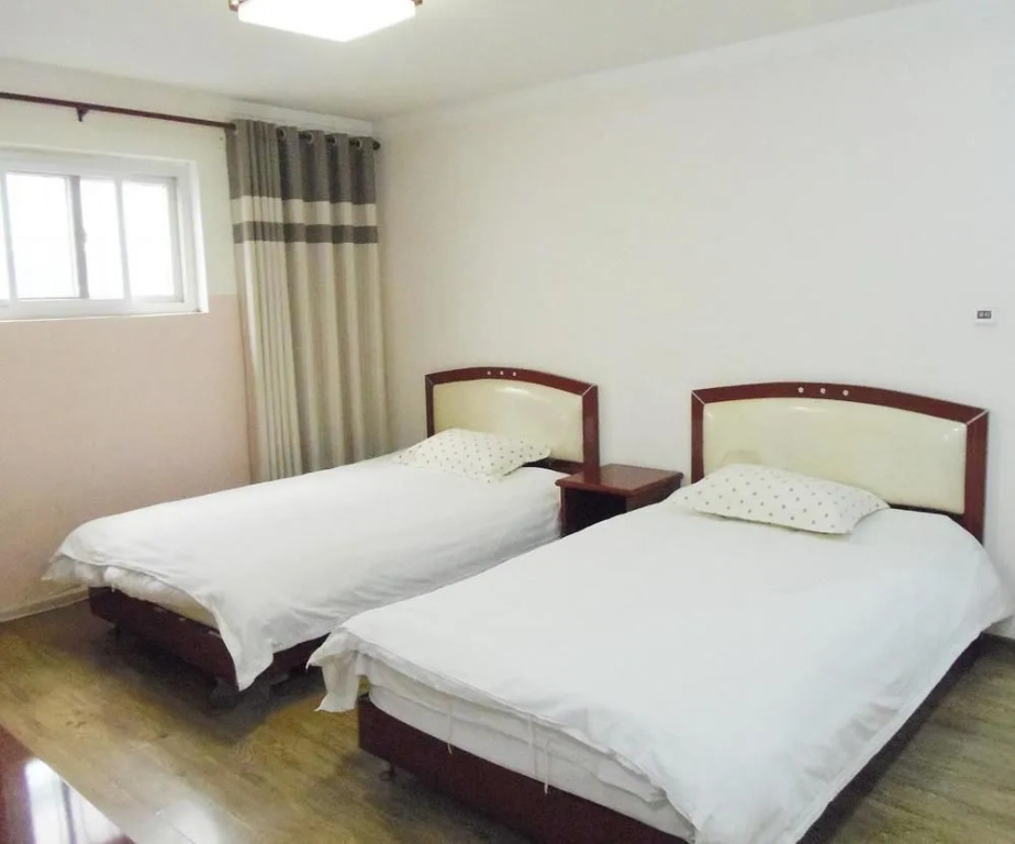 Ronghe Xinya Business Hotel