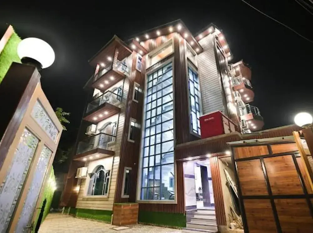 Hotel Aura Inn
