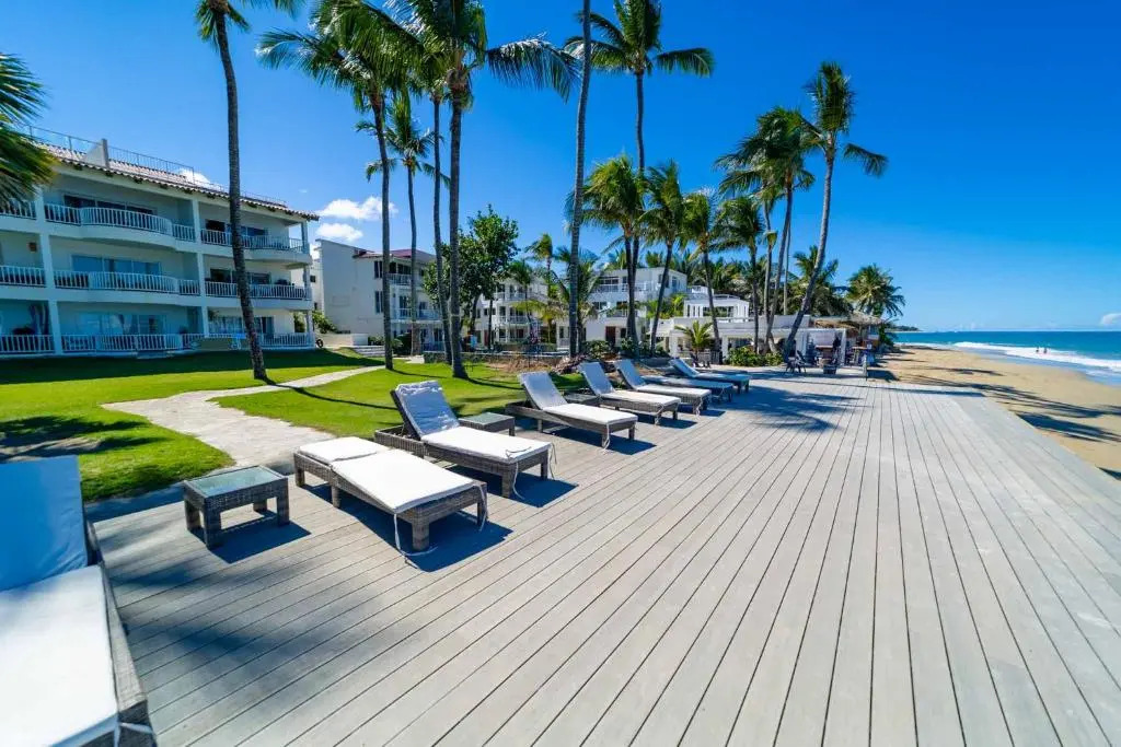 KITE BEACH Oceanfront LUXURY 1 BEDROOM - All new in 2022