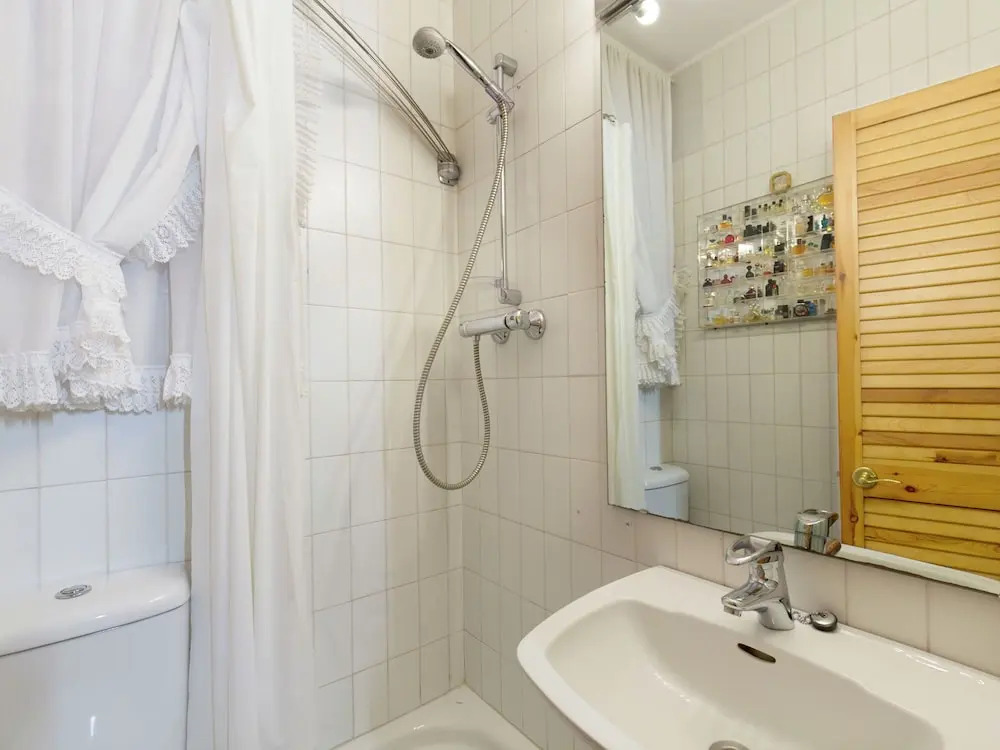 Spacious Apartment in Platja Daro With Terrace