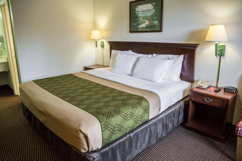 Econo Lodge Crystal Coast