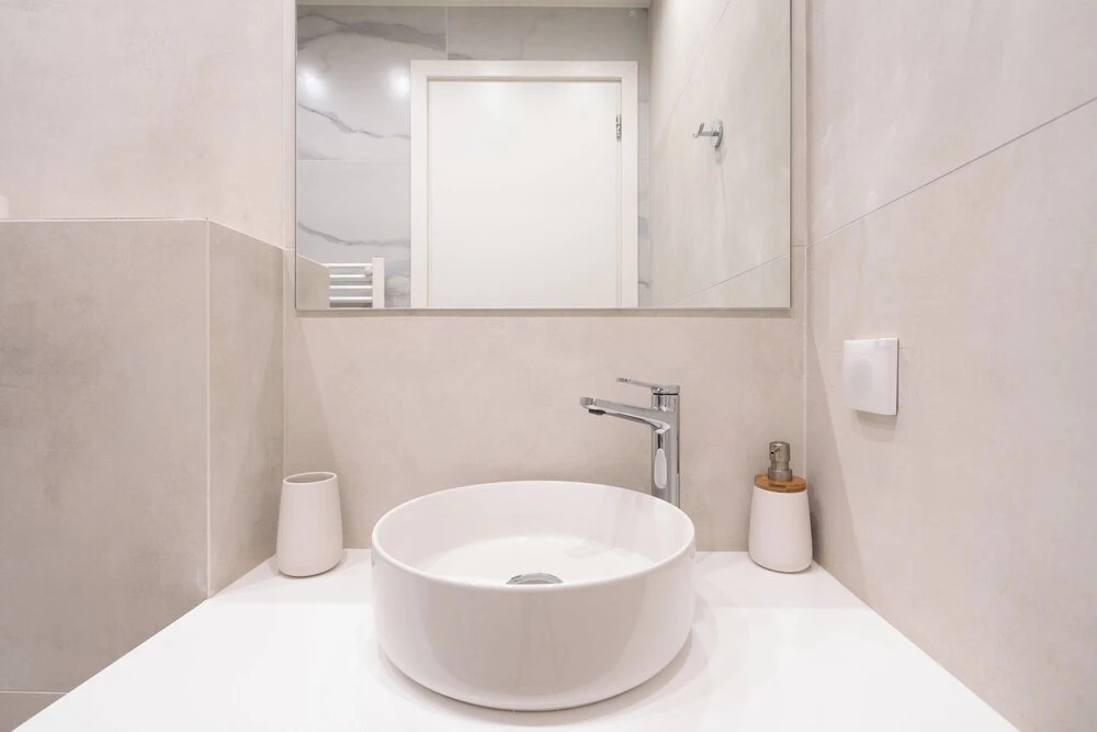 Newly Renovated 2Bdr Apt-5min to metro