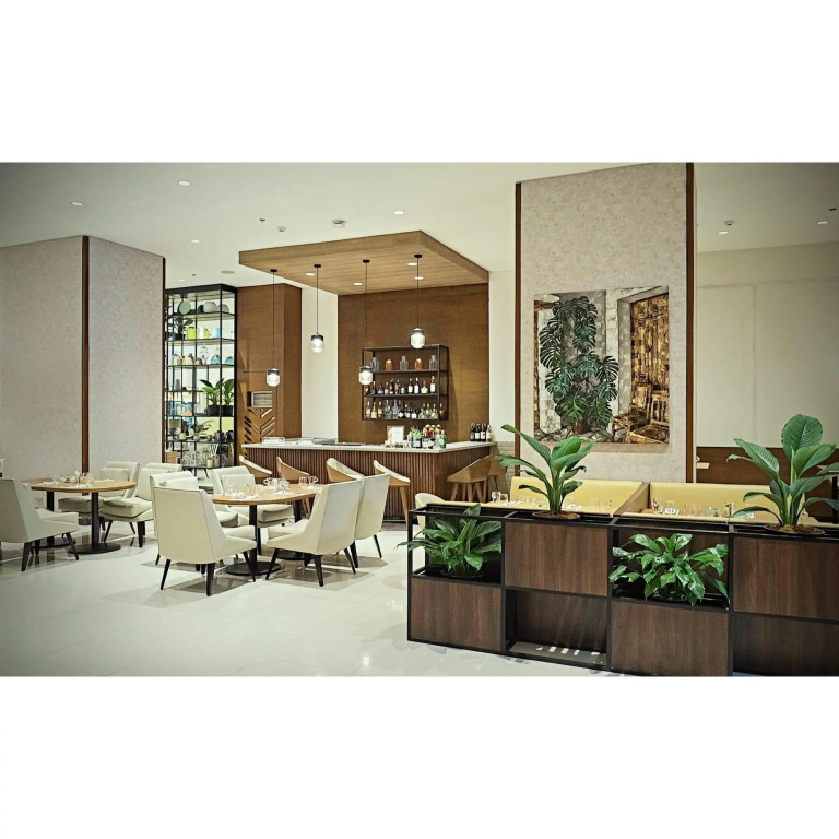 Summit Hotel Greenhills