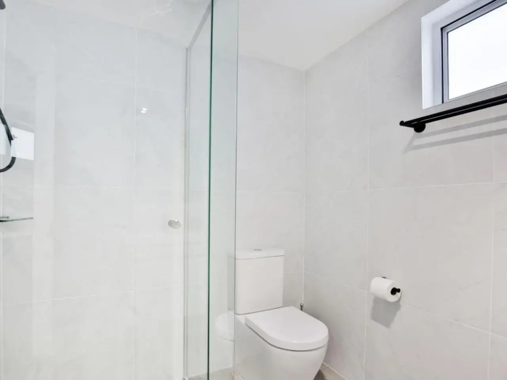 Sunfish Pet Friendly 4 Mins Walk to Beach