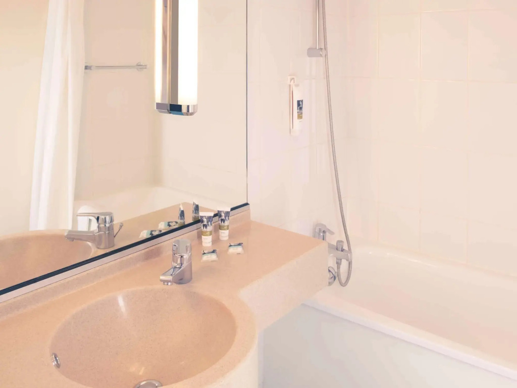 Mercure Besancon Parc Micaud - Hotel & Bar