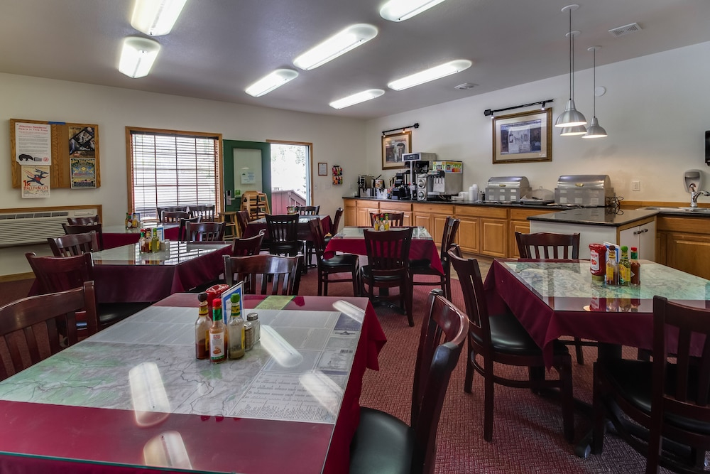 Best Western Plus Twin Peaks Lodge & Hot Springs