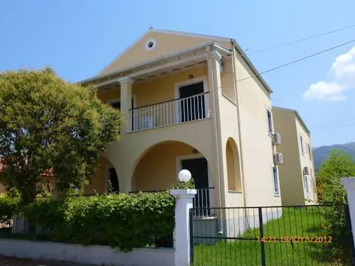 Vangelis Apartments