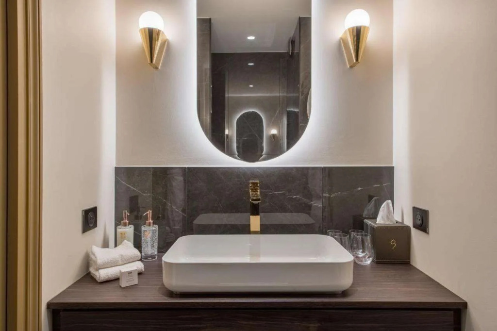 Les Suites de lIle Barbe