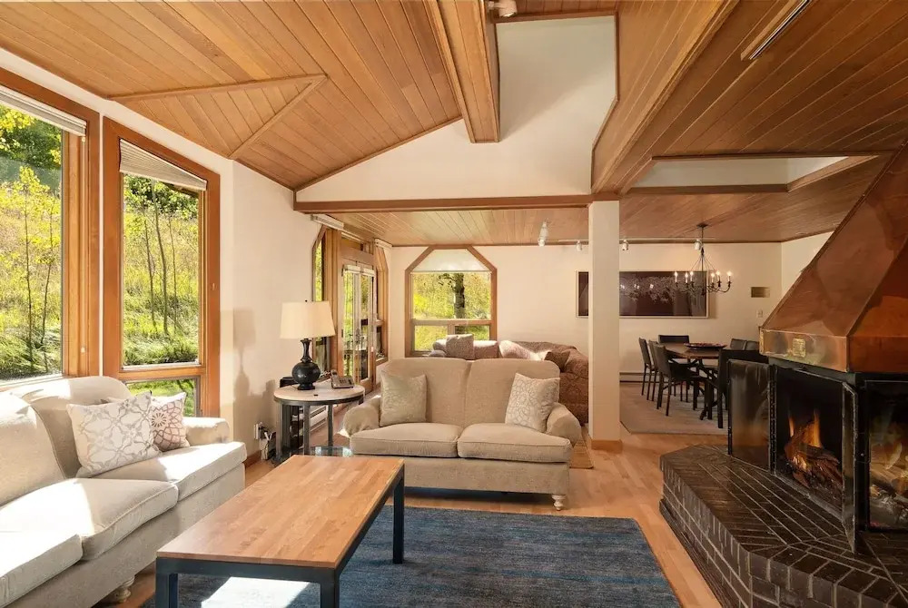 Townhome With Ski-in Access Near Pool And Spa by The Woodrun V Townhouses by RedAwning