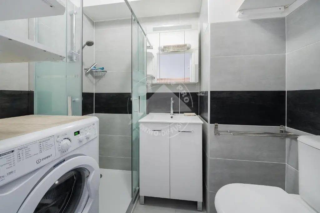 AS20165 - Studio cabine avec parking privé proche de la plage