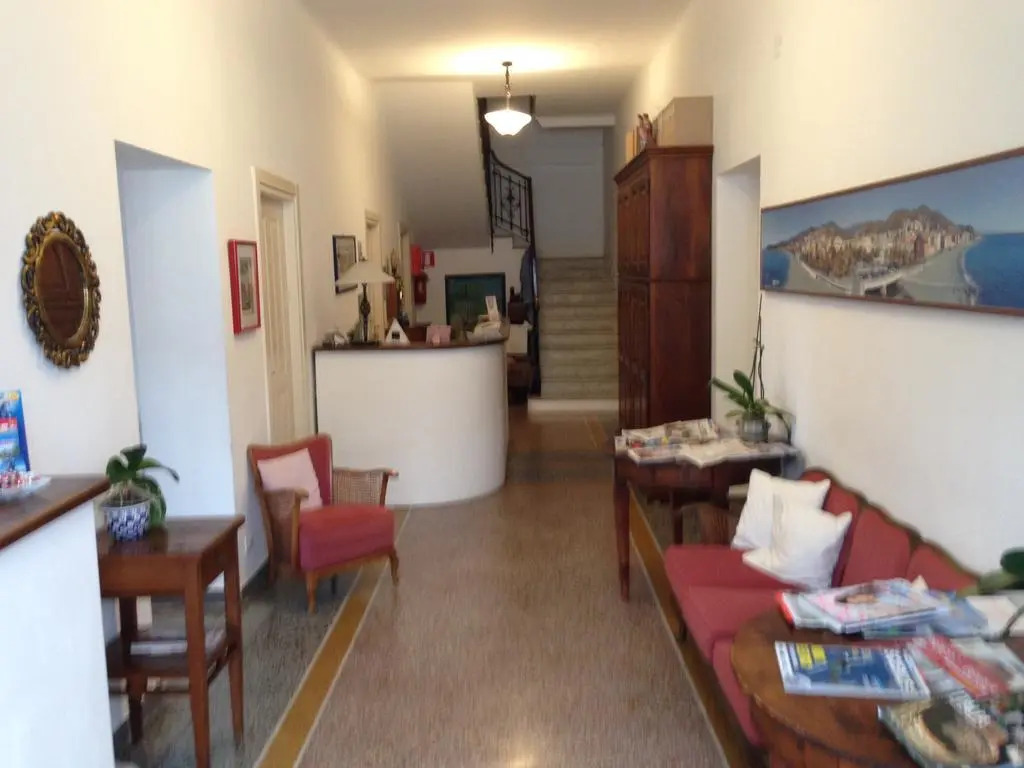Hotel Ines
