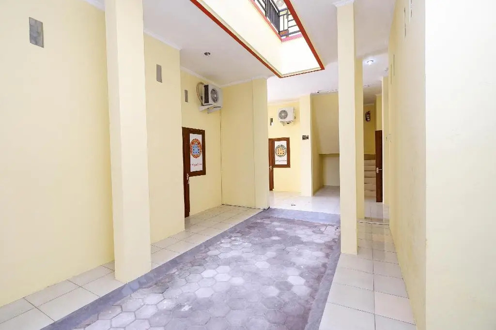 OYO 1553 Anmi Guest House
