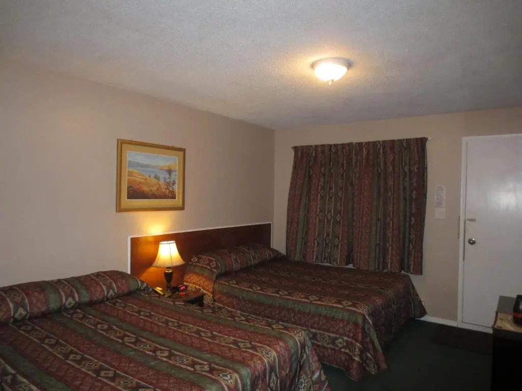 Overlander Motel