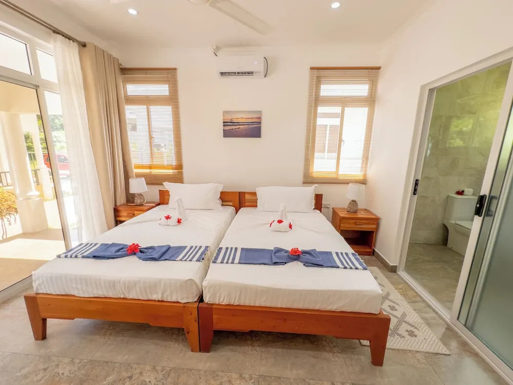 Macmillans Holiday Villas