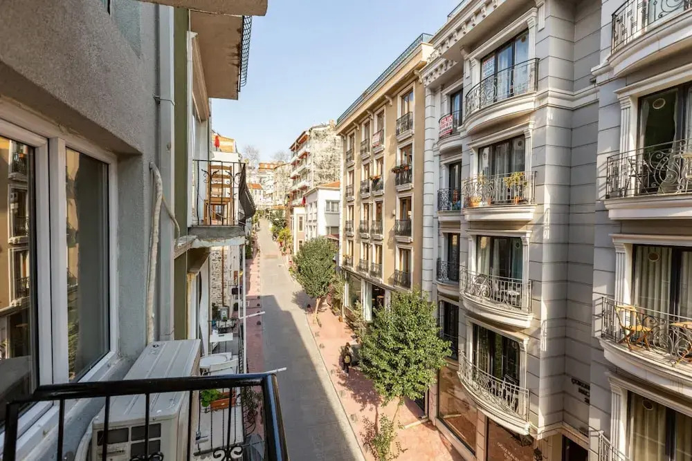 Central and Stylish Flat in the Heart of Beyoglu