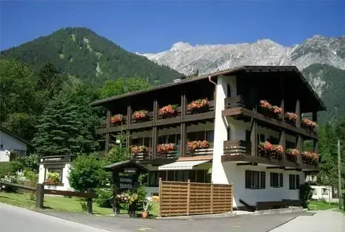 Gästehaus Banella