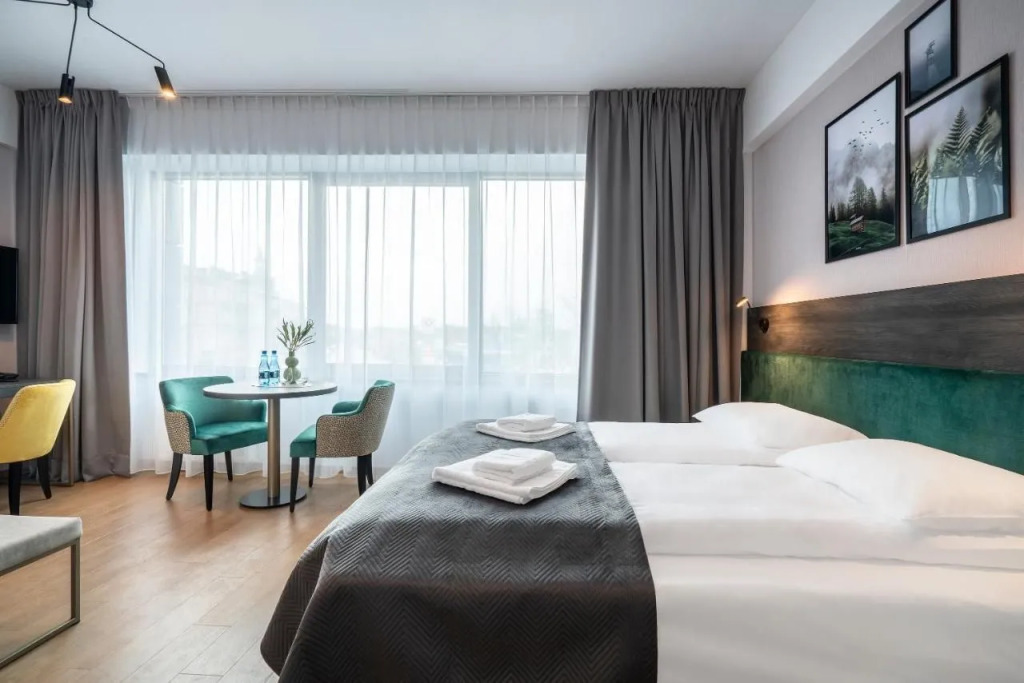 Green Hotel