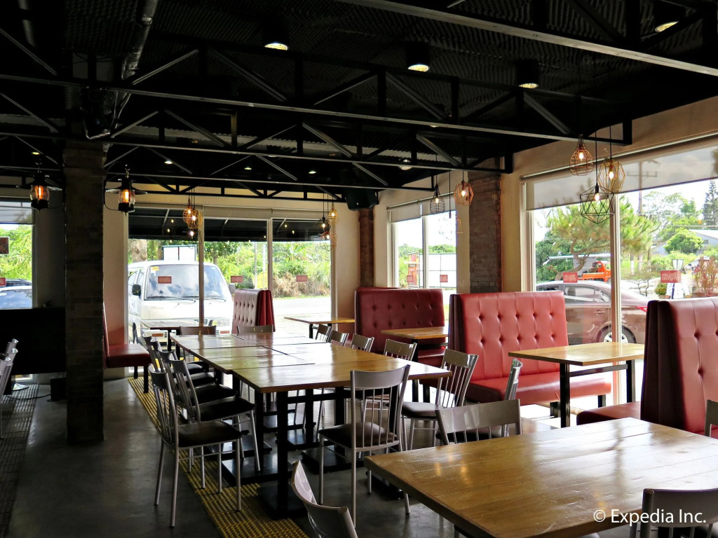 Capital O 642 The Junction Tagaytay