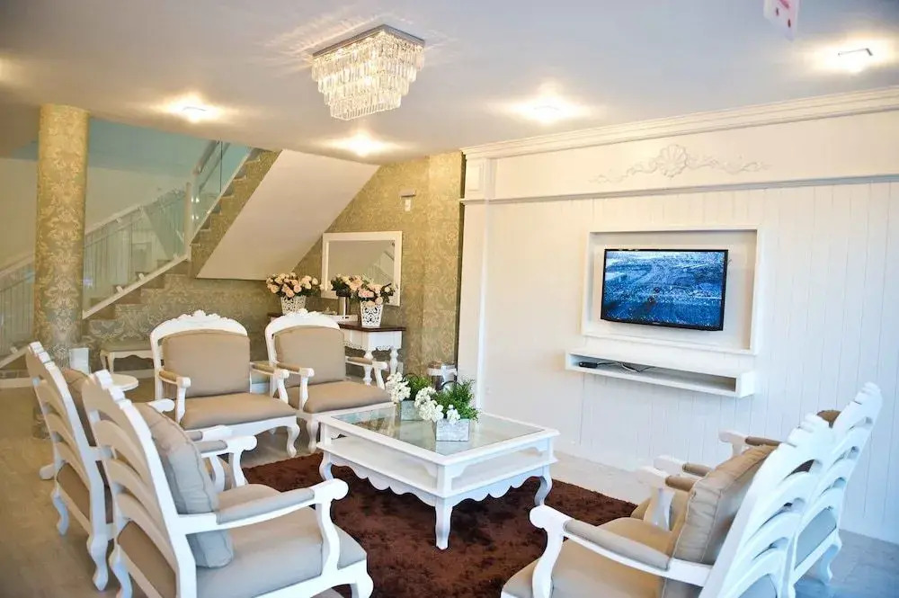 Hotel Oma Zita