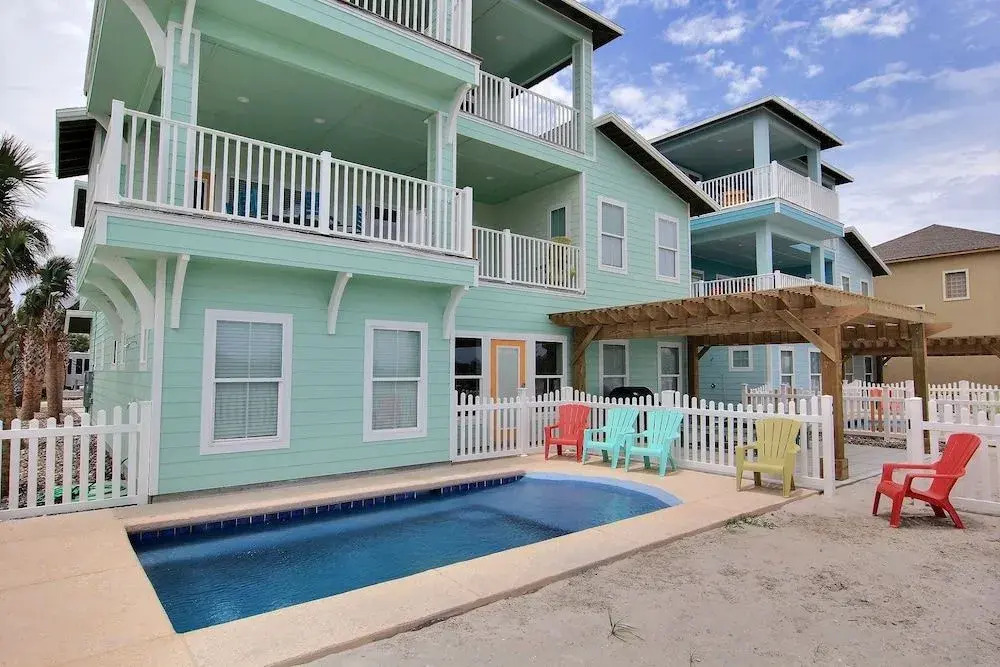 Gulfwaters Beachfront Resort 101/102 - 12 Br Home