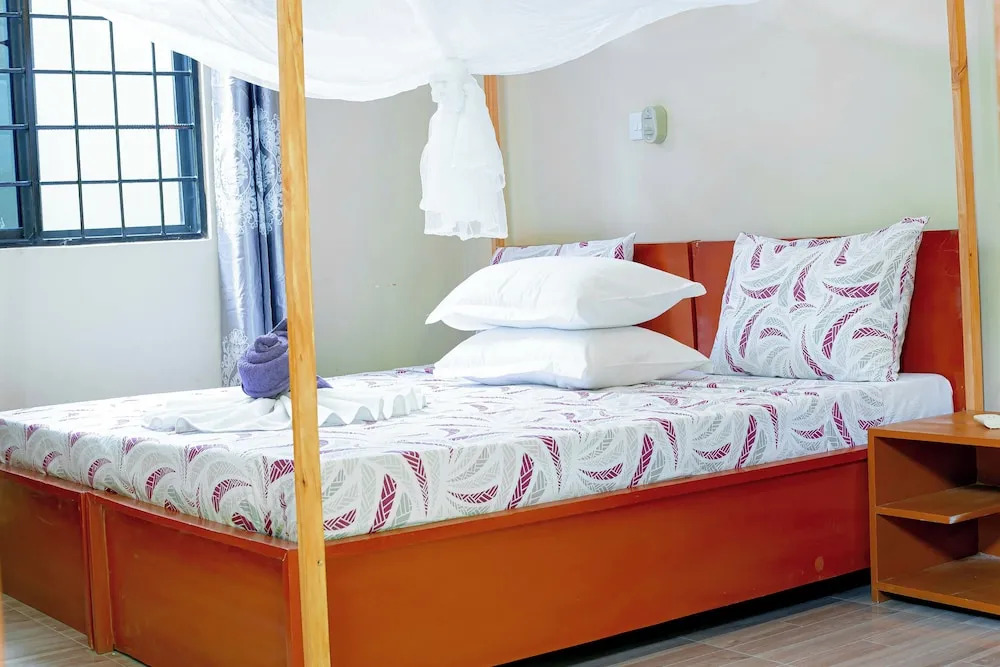 L&j modern backpackers BnB
