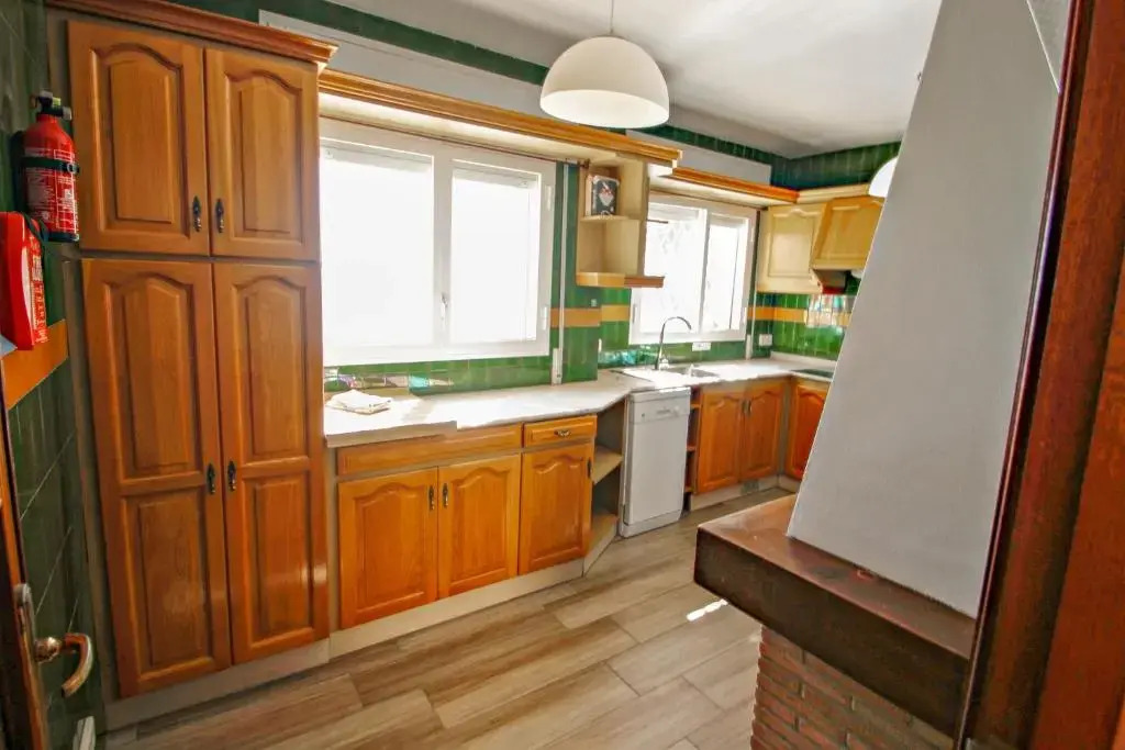 Celia - oceanfront villa in Costa Blanca