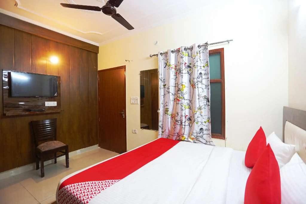Hotel O Karan Residency