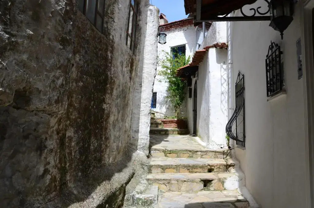 Two Stone Homes Hades