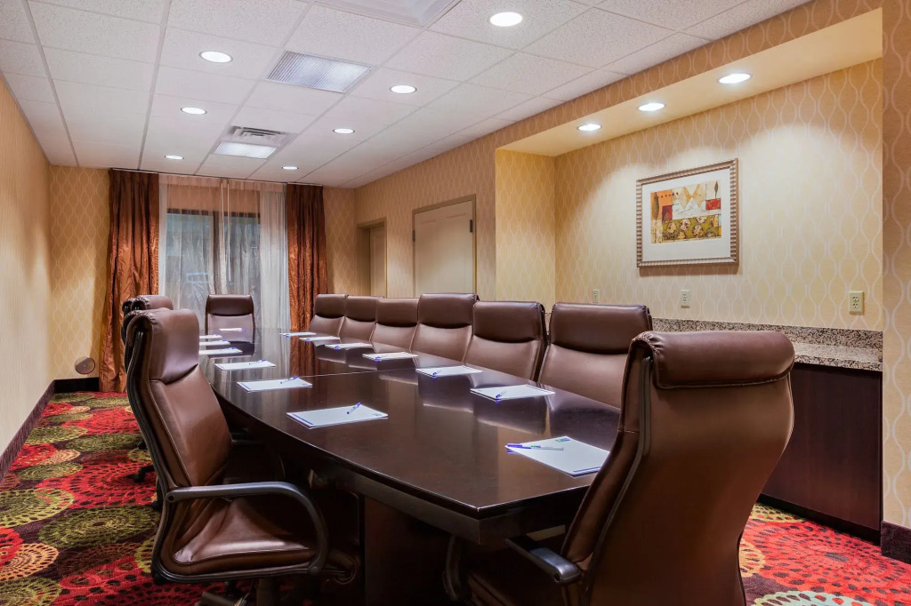 Holiday Inn Express and Suites Missoula by IHG