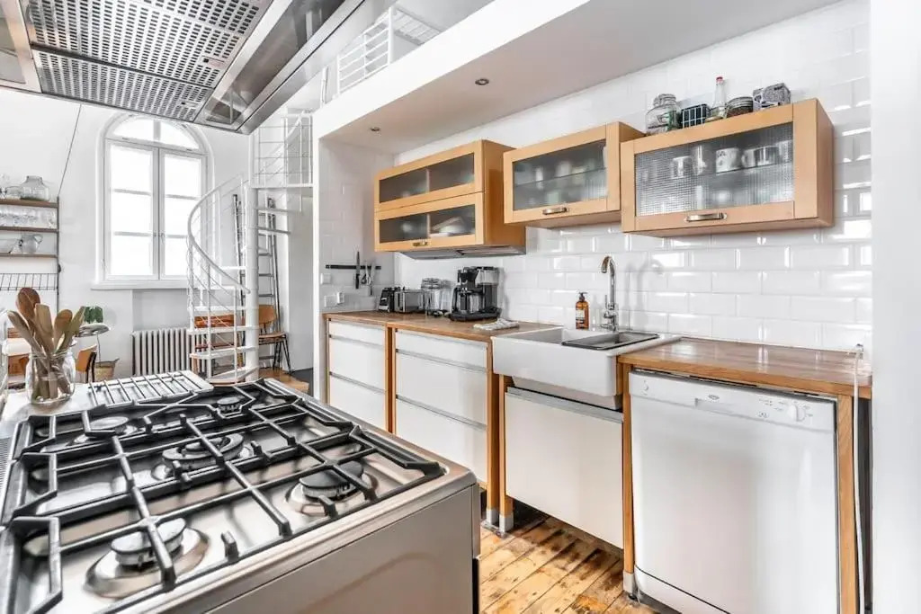 Helsinki Tower Penthouse 1 BR and Loft with 360-degree Views