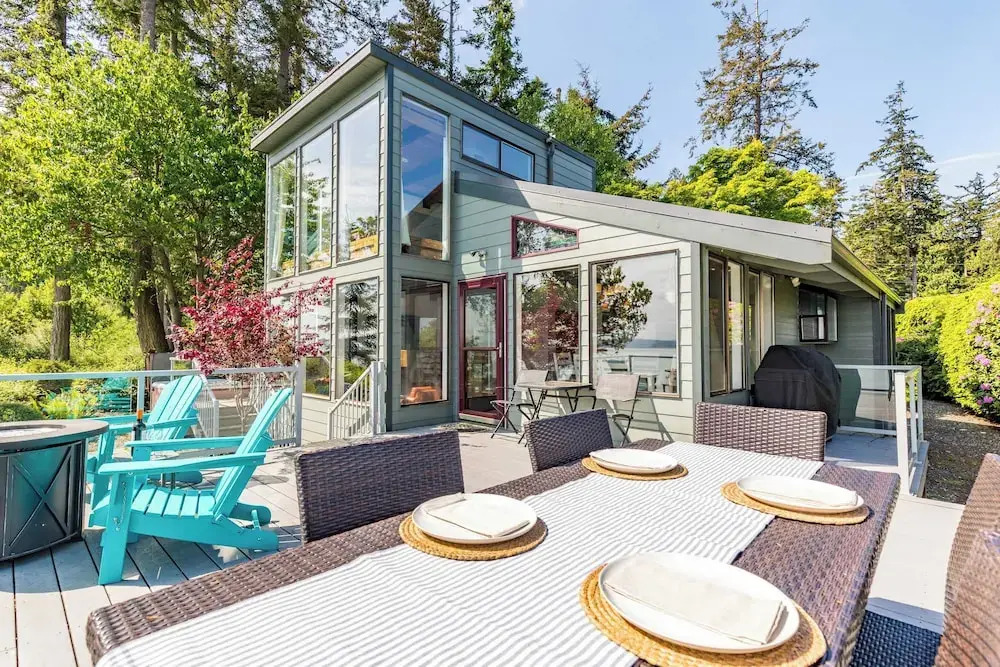 Whidbey Island Waterfront Home With Hot Tub & Sunset Views Saratoga Vista by Avantstay