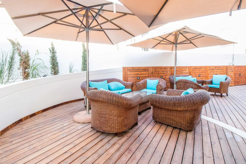 Sunny Days Hotel