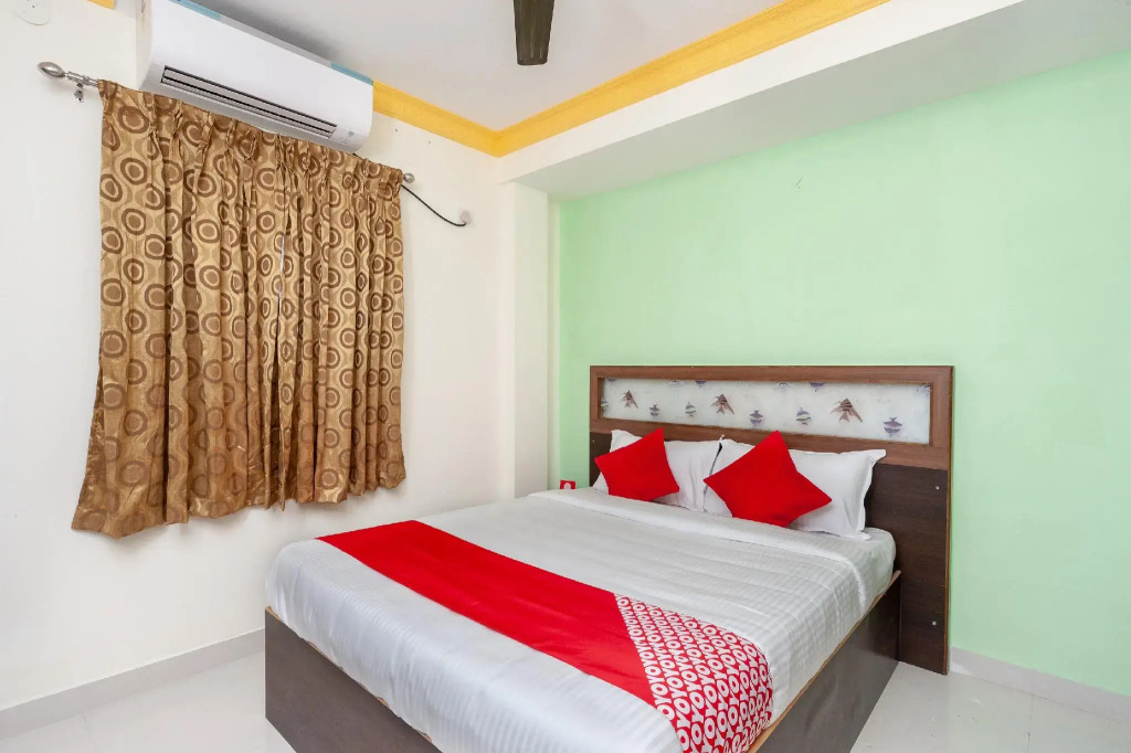 OYO 24311 Sai Sasi Residency
