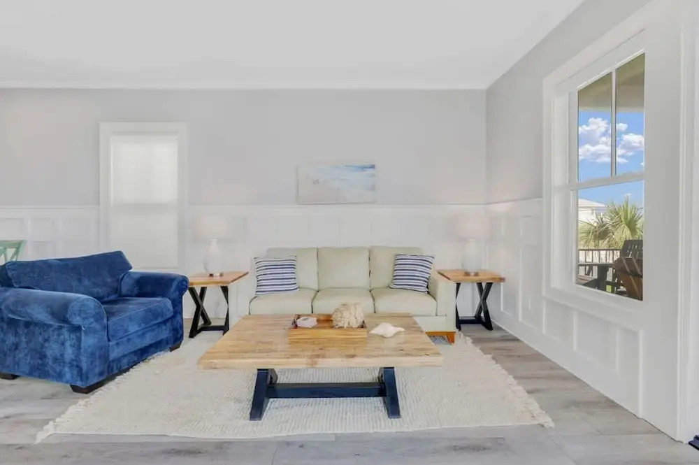 Porpoise-full Life Spacious Beach Home w Pool