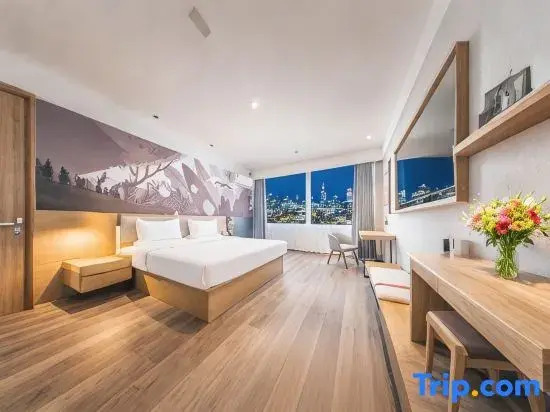 Qingju Smart Select Hotel (Qi Jiguang Ave, Dingyuan Ancient City