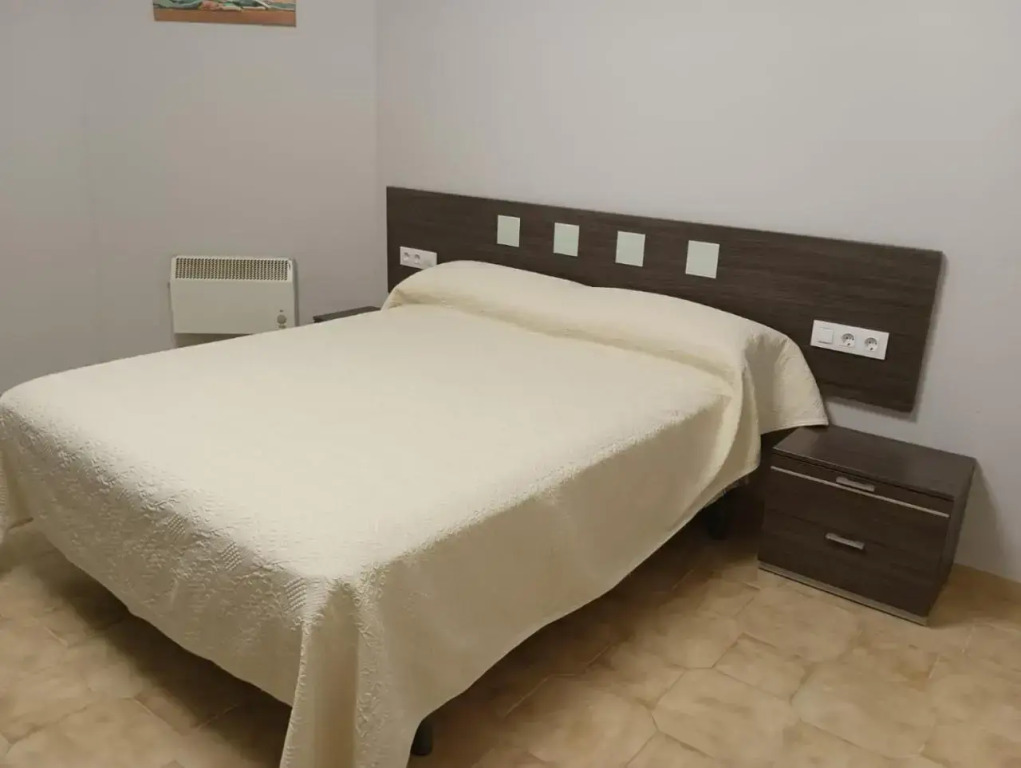 Piso de 4 habitaciones en el centro de Roses