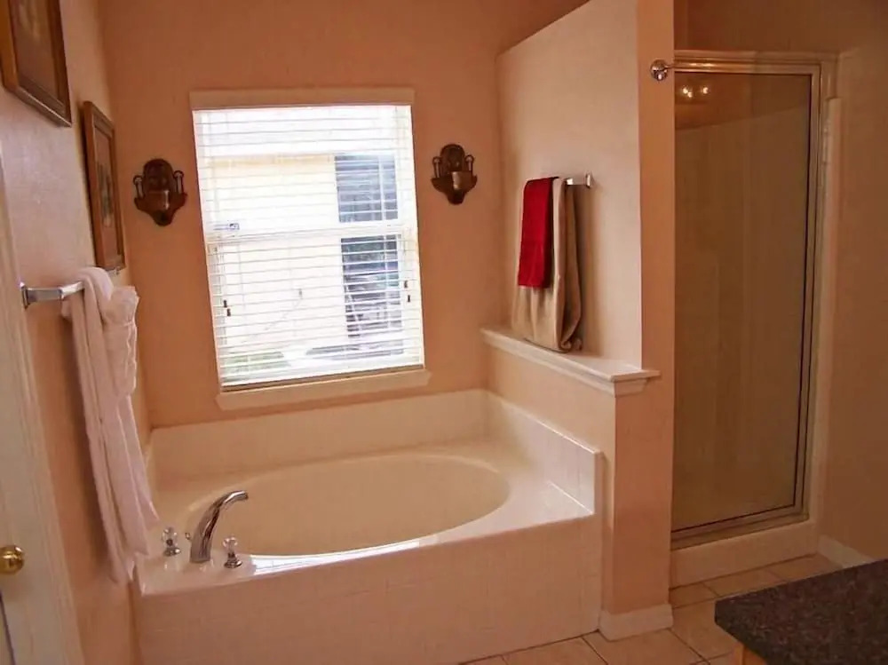 251 Sandy Ridge House 4 Bedroom by Florida Star