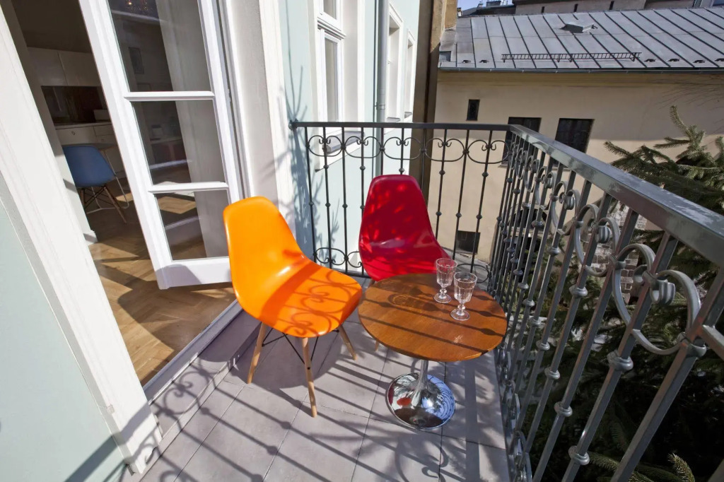 Crystal Suites Chez Helena
