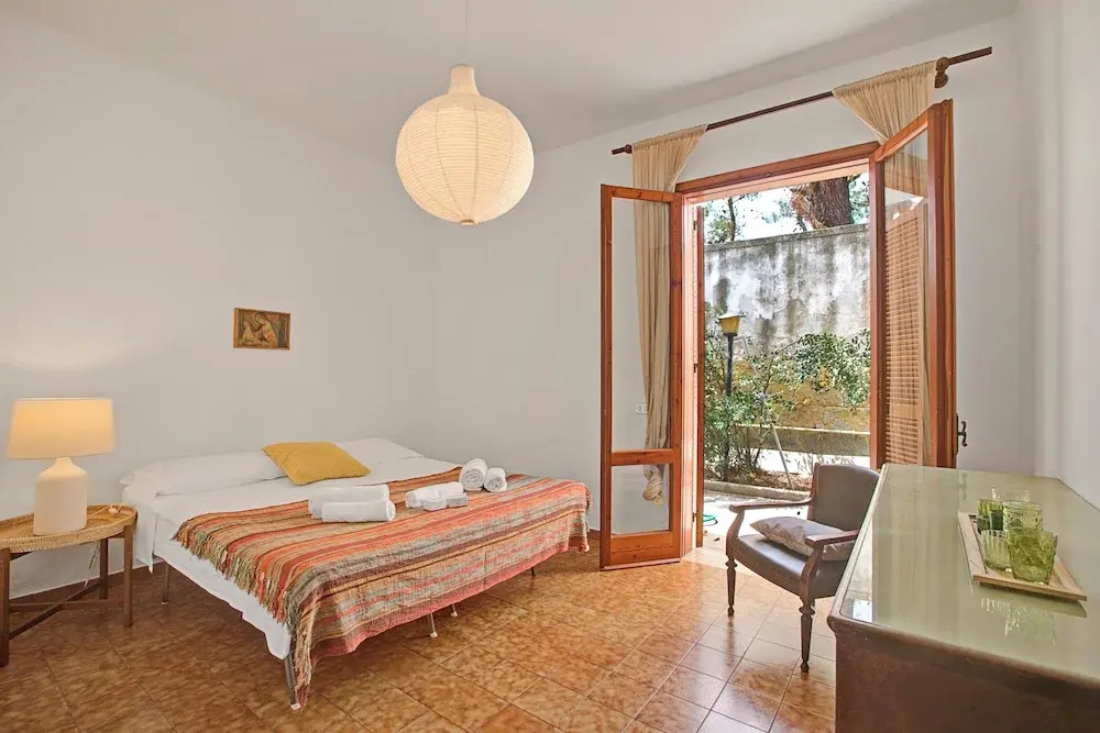 Villa Carolina spacious with garden