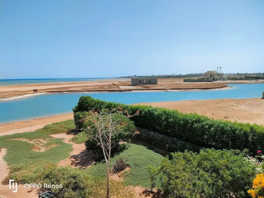 luxury half villa sea view team