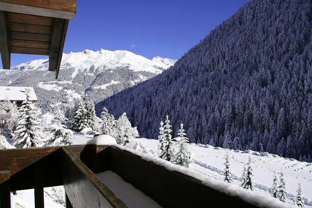 Hôtel Cristal - Swiss Riders Lodge Grimentz